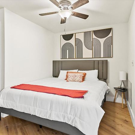 Modern Studio Apartment Near Merrimack Park Гантсвілл Екстер'єр фото